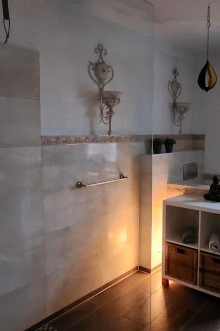 A La Maison Nah *